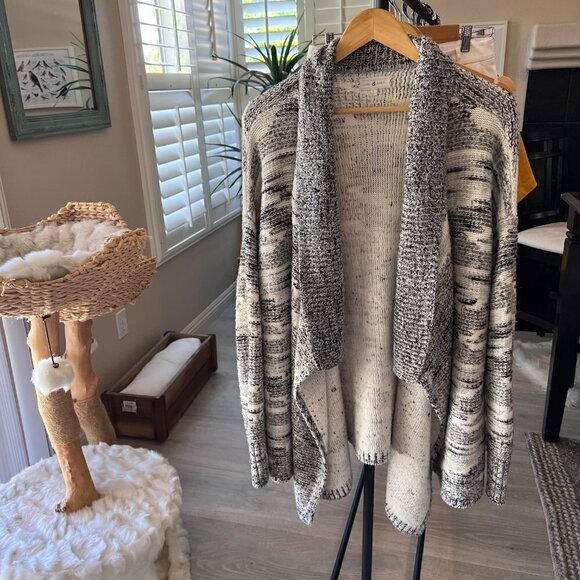 Lou & Grey Sweater Womens Size Large Black, Gray & White Wool & Mohair Cardigan - Picture 14 of 14